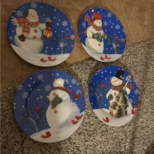 Studio Snowman Holiday 4 Plates 1 Set -